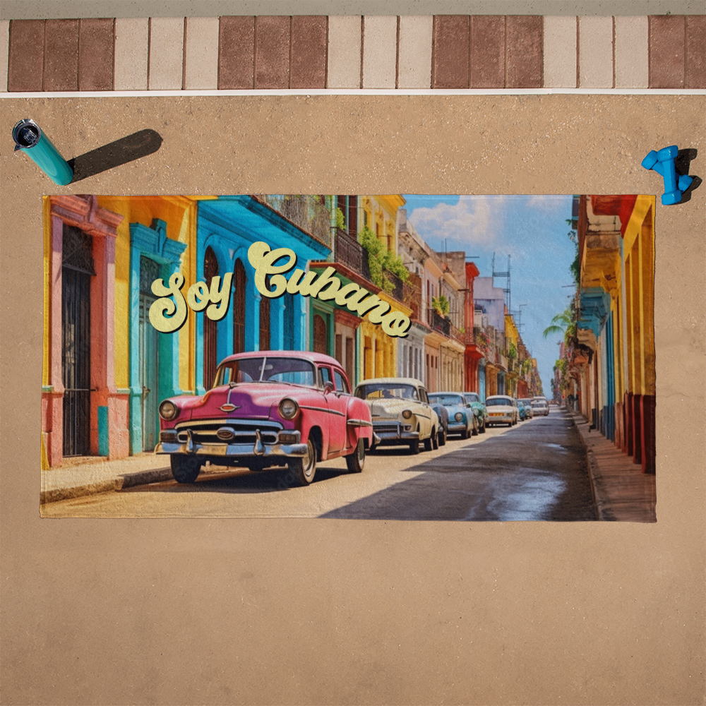 Beach Towel, Toalla de Playa Grande – Carros Clásicos, Habana Vieja, Soy Cubano
