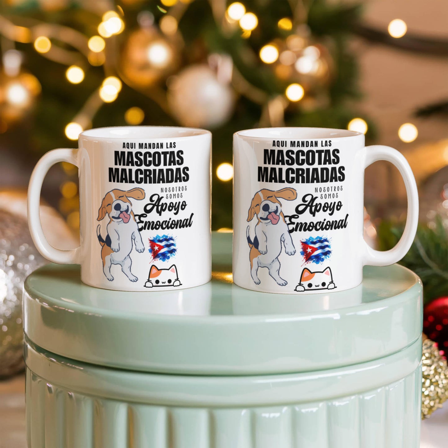 Taza de Cerámica Personalizada – Aquí Mandan las Mascotas Malcriadas